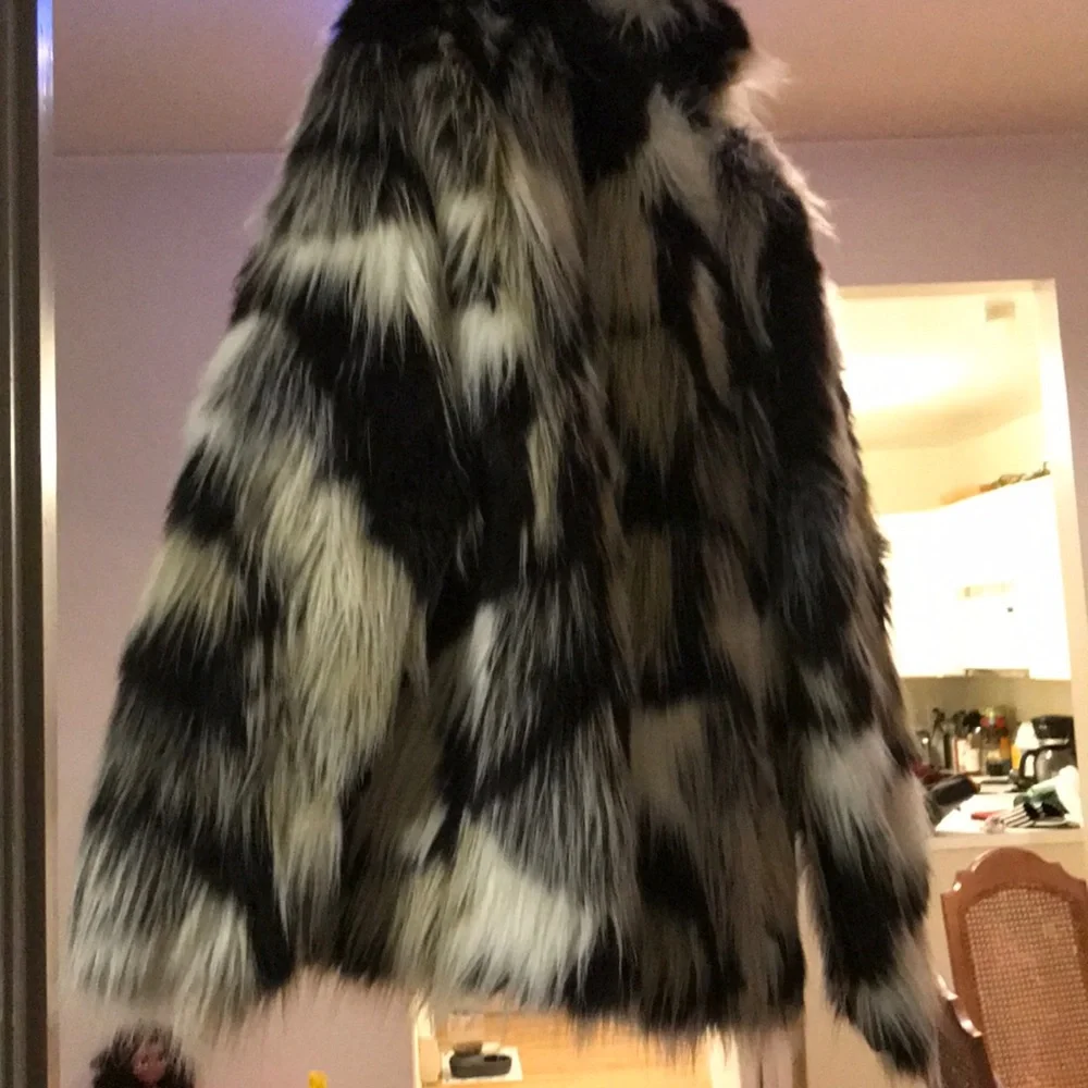 H&M winter jacket - Picture 2 of 3